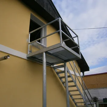 S36 Schodisko exteriér