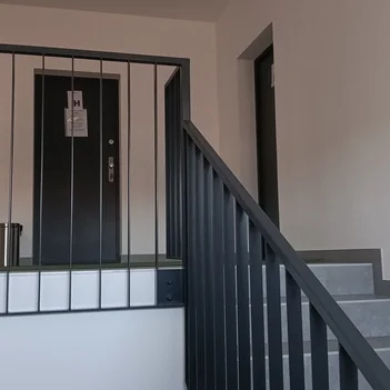 Zábradlia na schodiská kovové Zábradlia na schodiská kovové